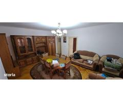 Vila P+1 Piața Muncii , strada Orzari, apartament cu 3 camere la Parer - Imagine 10