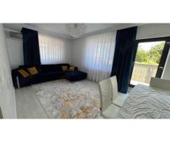 Casă 3 camere 2 băi și curte 75 mp finisată și mobilată lux - Imagine 9