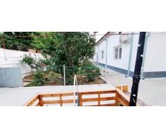 Casă de vânzare !! 3 camere, 2 băi, 3 dresinguri, cameră tehnică, pivniță, 2 garaje - Imagine 10