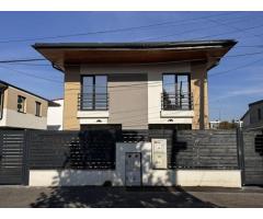 PROPRIETAR Casa Individuala P+1+M Noua la cheie /Doi cocosi Straulesti