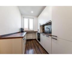 La câtiva pași de mal | 2 camere, 52 mp utili, bloc nou cu lift - Imagine 5