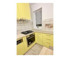 3 cam Tineretului | 4min metrou | Renovat & Mobilat Modern - Imagine 5