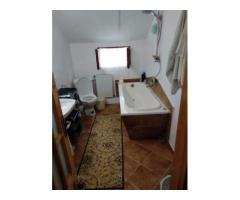 Casa, 3 dormitoare si living, de vînzare în Copou, an constr.2004 - Imagine 9