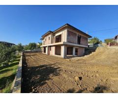 Casa Premium, locatie excelenta (Manastirea Cetatuia) la 1,5 km de Bld - Imagine 2