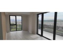 brasadas.com vinde ap NOU cu 3 camere - Copou.
