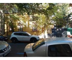 Inchiriez casa la curte in centru,zona Foisorul de Foc