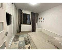 Apartament 3 camere, 80 mp utili, 2 locuri parcare, 2 bai, 2 balcoane