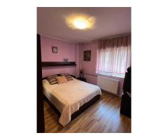 Vand 3 camere dec., confort 1, sos. Alexandriei - Piata Rahova - Teius