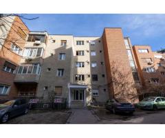 PRET NOU! Apartament decomandat 3 camere - str. Horia - COMISION 0%