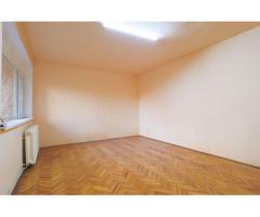 PRET NOU! Apartament decomandat 3 camere - str. Horia - COMISION 0% - Imagine 3