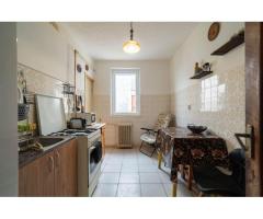 Apartament 4 camere decomandat - bvd. Revolutiei - COMISION 0 - Imagine 6