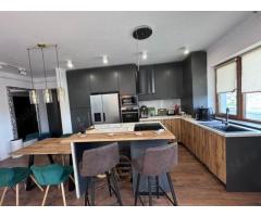 3 Camere cu 2 locuri de parcare (Negociabil) - Proprietar - Imagine 2