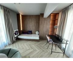 Apartament nou, sector 1. penthaus de 3 camere cu 2 bai si 3 terase - Imagine 3
