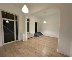 PIATA ROMANA, Proprietar , apartament 3 camere in vila