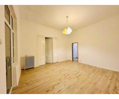 PIATA ROMANA, Proprietar , apartament 3 camere in vila - Imagine 2