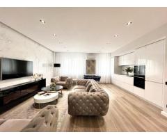 Apartament Lux 3 camere (2 parcari incluse)