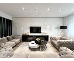 Apartament Lux 3 camere (2 parcari incluse) - Imagine 2