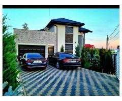 vila ,casa centru Sorogari langa parc,lac 200 m de lac Aroneanu - Imagine 2