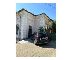 Persoana fizica !! vand casa Centru  !! 1160 Mp !! rate !! - Imagine 8
