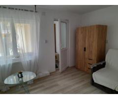 Dristor, Piata Ramnicu Sarat, casa - Imagine 3