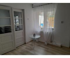 Dristor, Piata Ramnicu Sarat, casa - Imagine 4