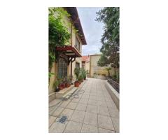 Casa individuala (singur in curte), zona centrala - Imagine 2