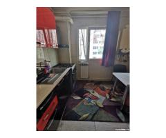 Proprietar , vand apartament , 4 camere cu centrala termica , boxa si loc parcare adp - Imagine 2