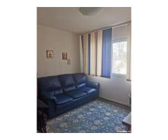 Proprietar , vand apartament , 4 camere cu centrala termica , boxa si loc parcare adp - Imagine 3