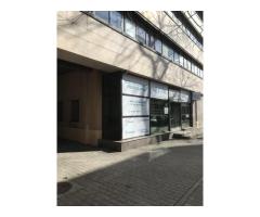 Proprietar vand spatiu comercial