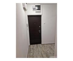 Vanzare Apartament 3 camere renovat & mobilat - Imagine 2