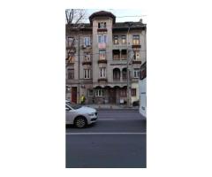 Proprietar,100 metri utili - apartament excelent poziționat pe bulevar - Imagine 2