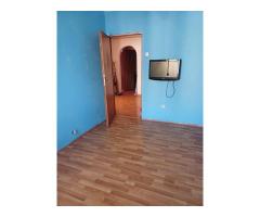 Vând apartament 4 camere