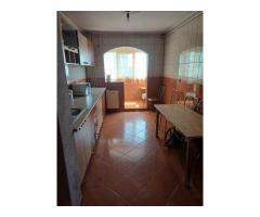 Vând apartament 4 camere - Imagine 4