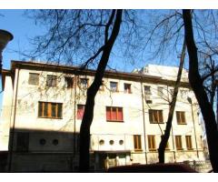 9 camere, Bd. Ferdinand, langa metrou Iancului