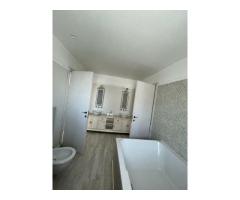 Proprietar vand apartament penthouse 5 camere - Imagine 9