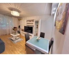 Direct proprietar vand apartament 4 camere București - Imagine 2