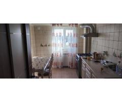 Apartament 4 camere Calea Văcărești - Imagine 3