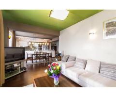 Vand apartament de lux