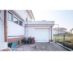 Vilă deschidere  lac Grivița  direct proprietar cu 20 m și 20 strada - Imagine 7