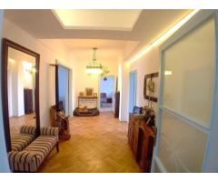 Ultracentral Apartament 4-5 Camere 176 mp Strada Negustori nr.14 - Imagine 2