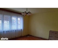 ageuropa.ro vinde ap. 2 cam. la parterul unei case în zona Carpați 2.
