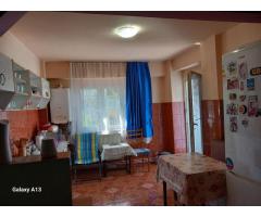 Ag EUROPA vinde ap. 2 cam RENOVAT in 65mp Carpați 2 Etaj 4.