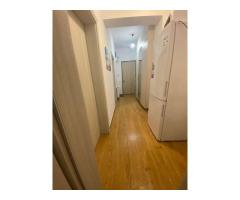 Vand/schimb ap 2 camere in Mamaia N - zona cluburilor - Imagine 3
