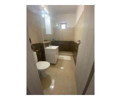 Vand/schimb ap 2 camere in Mamaia N - zona cluburilor - Imagine 8