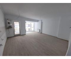 Apartament 2 camere-piscina cu pool bar Mamaia Nord - Imagine 3