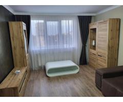 BRASADAS vinde ap. 2 cam. RENOVAT si MOBILAT etaj 4 ULTRACENTRAL