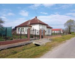 Casa de vanzare sau schimb cu apartament - Imagine 6