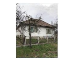 Casa cu teren 27 arii Pir
