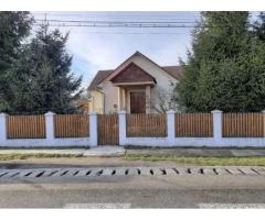 Vand casa in Acas judetul Satu Mare 136 mp si teren 710 mp - Imagine 5
