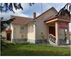 Vand casa in Acas judetul Satu Mare 136 mp si teren 710 mp - Imagine 6
